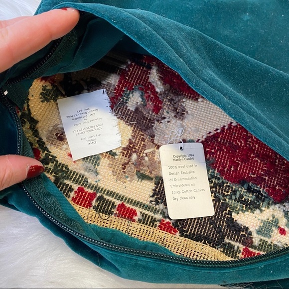 Vintage 1994 Woolen Needlepoint Santa Pillowcase Cover Velvet Back 14" x 14" NWT - Picture 8 of 9